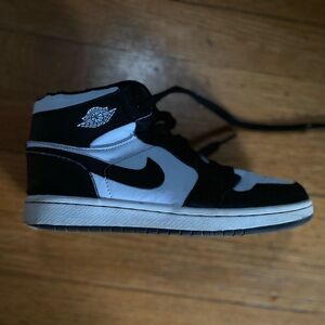 Good condition nike jordan 1
